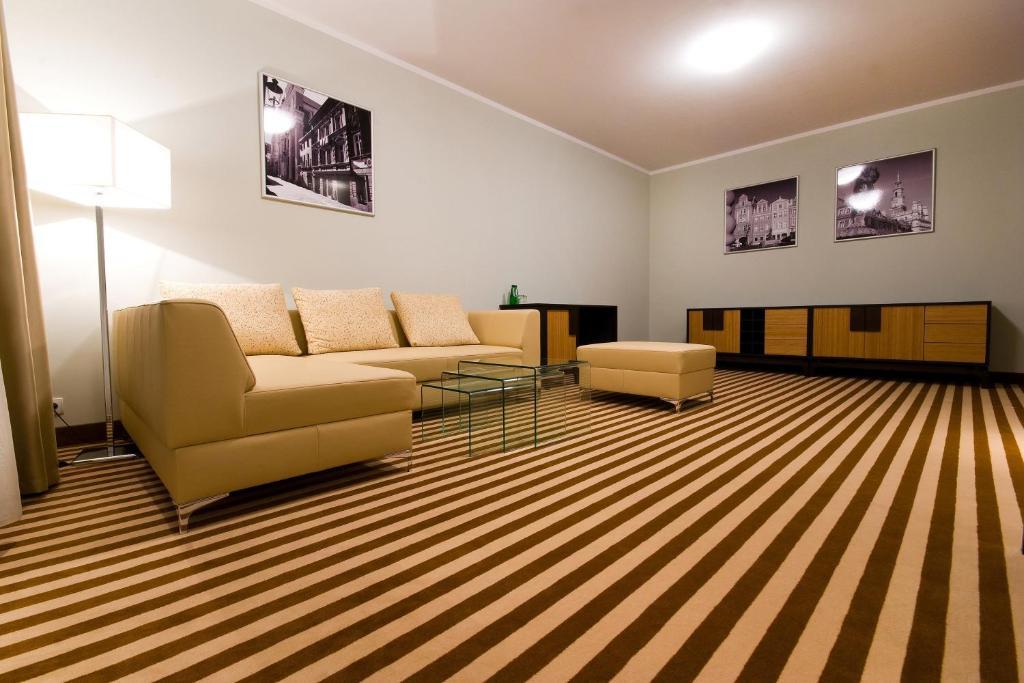 Hotel Poznanski A2 Luboń Rom bilde