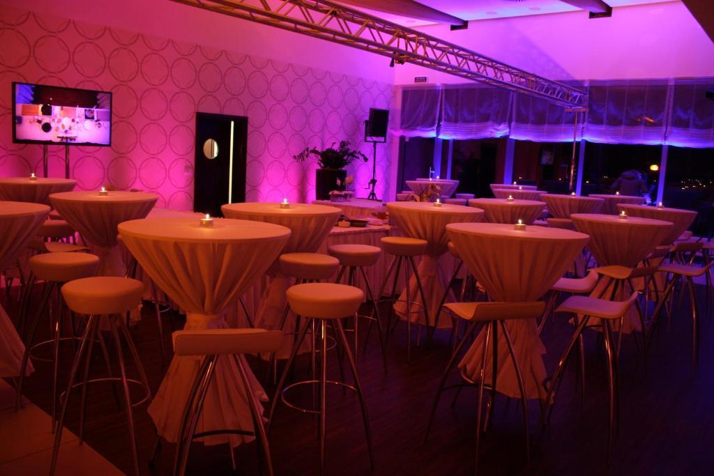 Hotel Poznanski A2 Luboń Eksteriør bilde